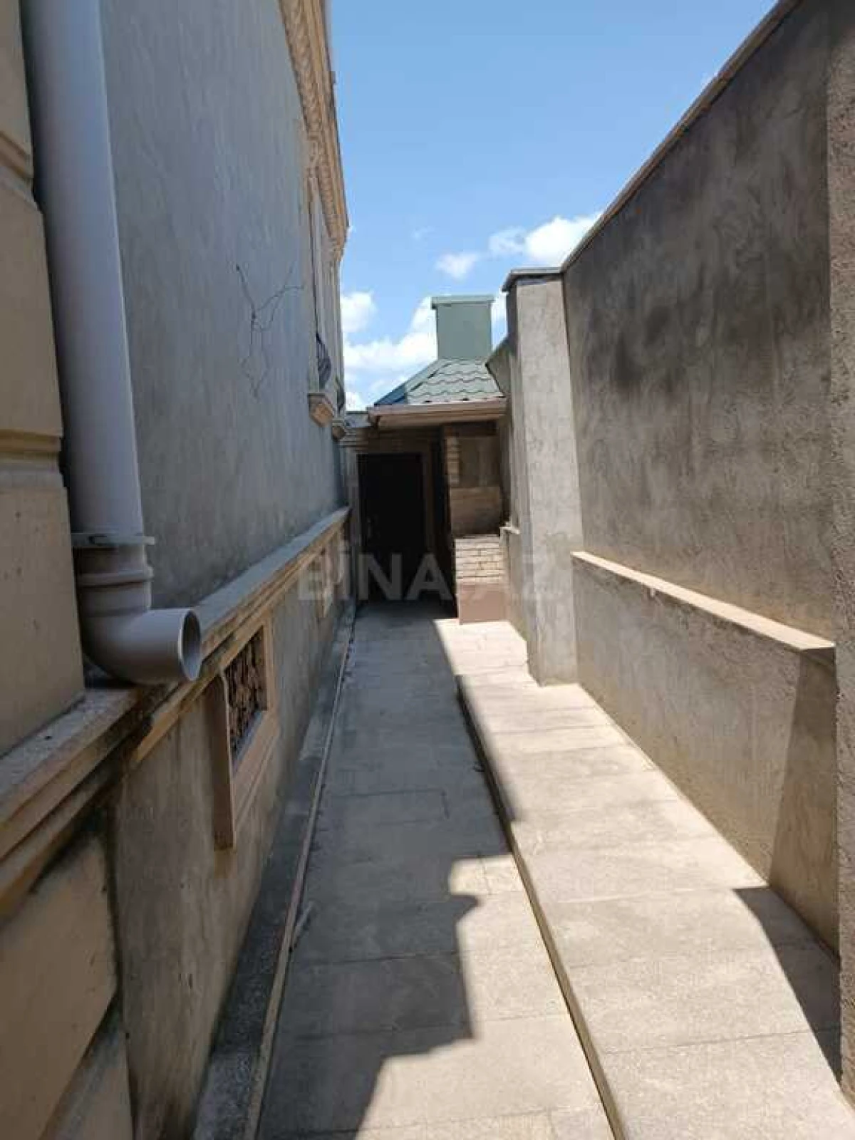 Satılır 7 otaqlı həyət evi 363 m²