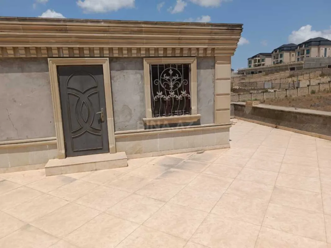 Satılır 7 otaqlı həyət evi 363 m²