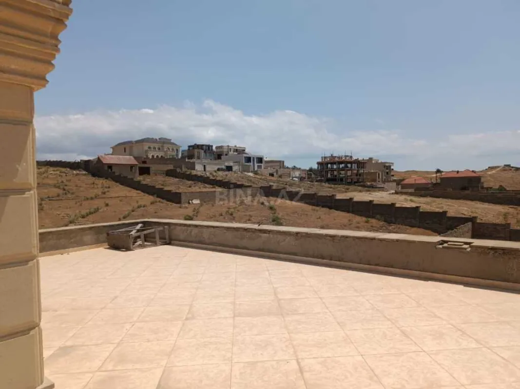 Satılır 7 otaqlı həyət evi 363 m²