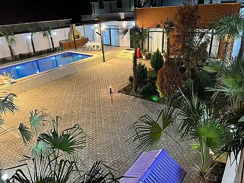 Kirayə verilir 4 otaqlı həyət evi 360 m²