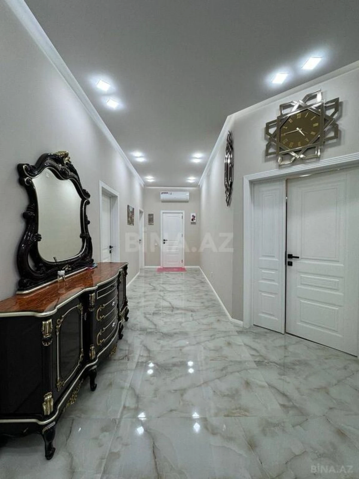 Kirayə verilir 4 otaqlı həyət evi 360 m²