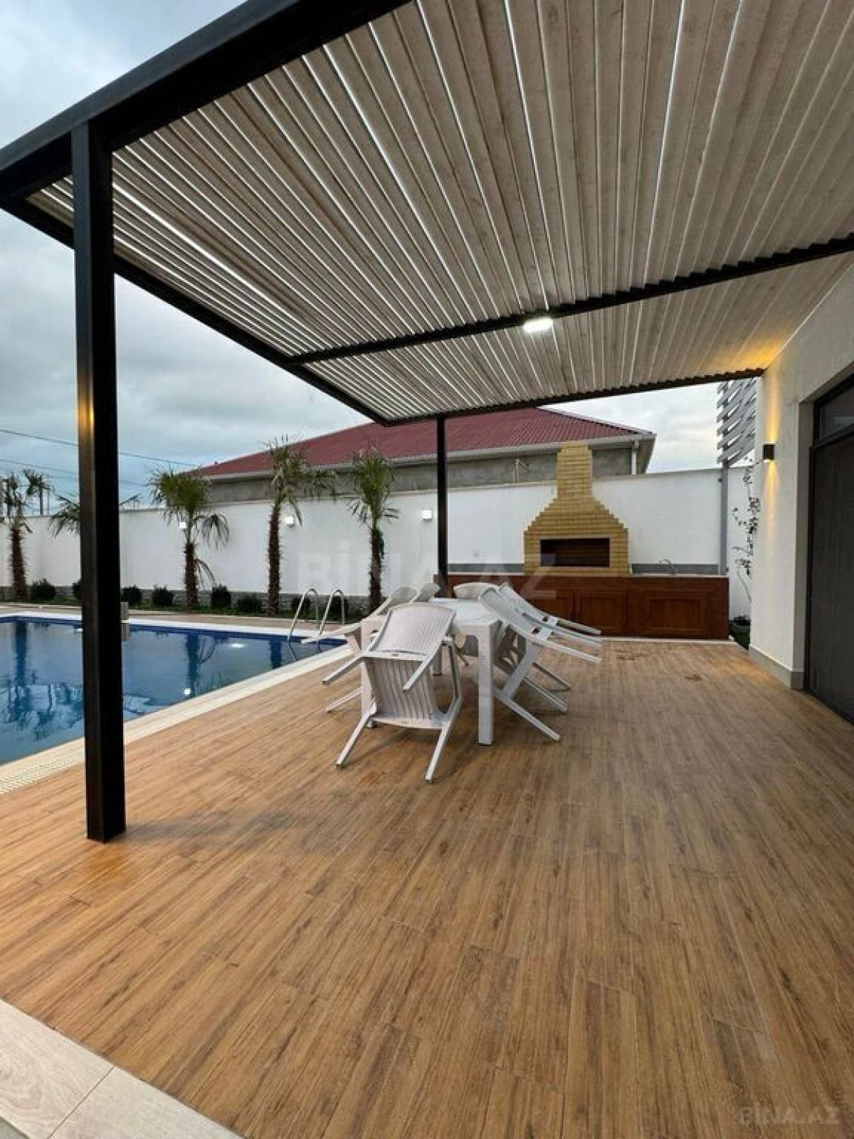 Kirayə verilir 4 otaqlı həyət evi 360 m²