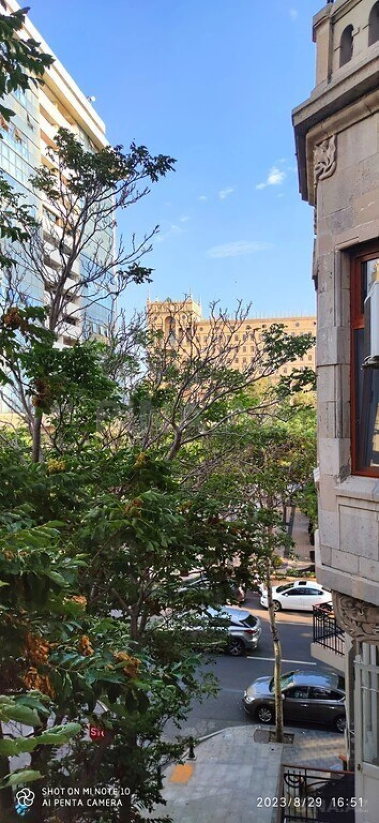 Satılır 3 otaqlı mənzil 125 m²