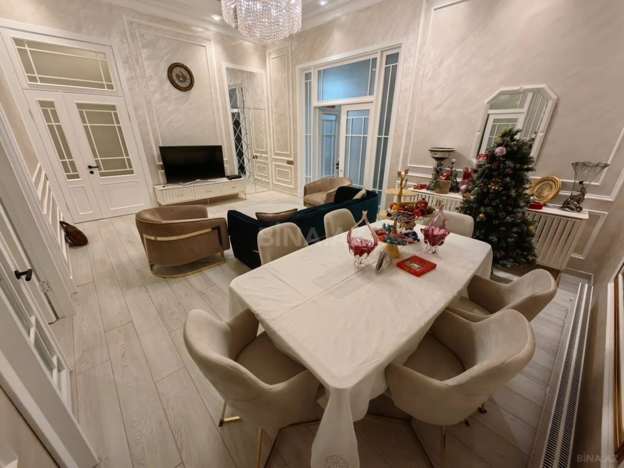 Satılır 3 otaqlı mənzil 125 m²