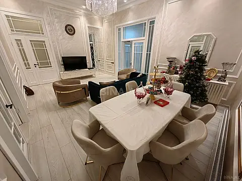 Satılır 3 otaqlı mənzil 125 m²