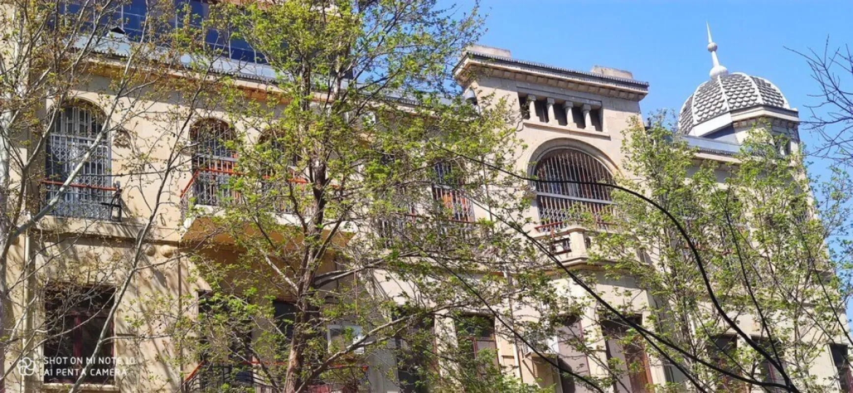 Satılır 3 otaqlı mənzil 125 m²