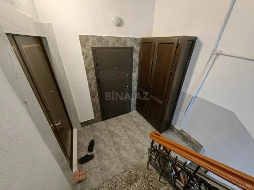 Satılır 3 otaqlı mənzil 125 m²