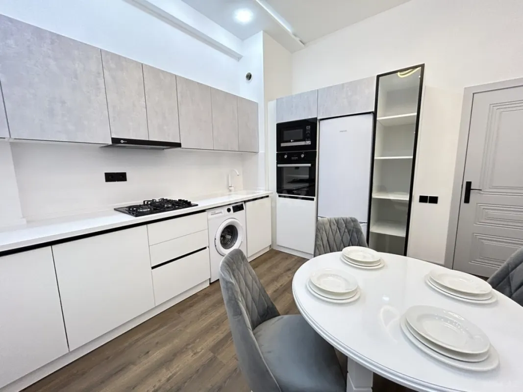 Kirayə verilir 2 otaqlı mənzil 55 m²