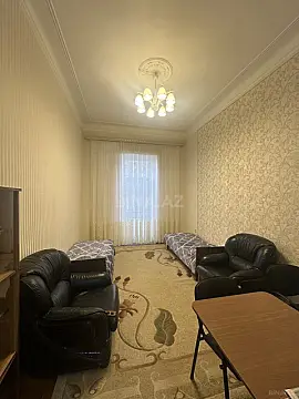 Satılır 5 otaqlı mənzil 216 m²
