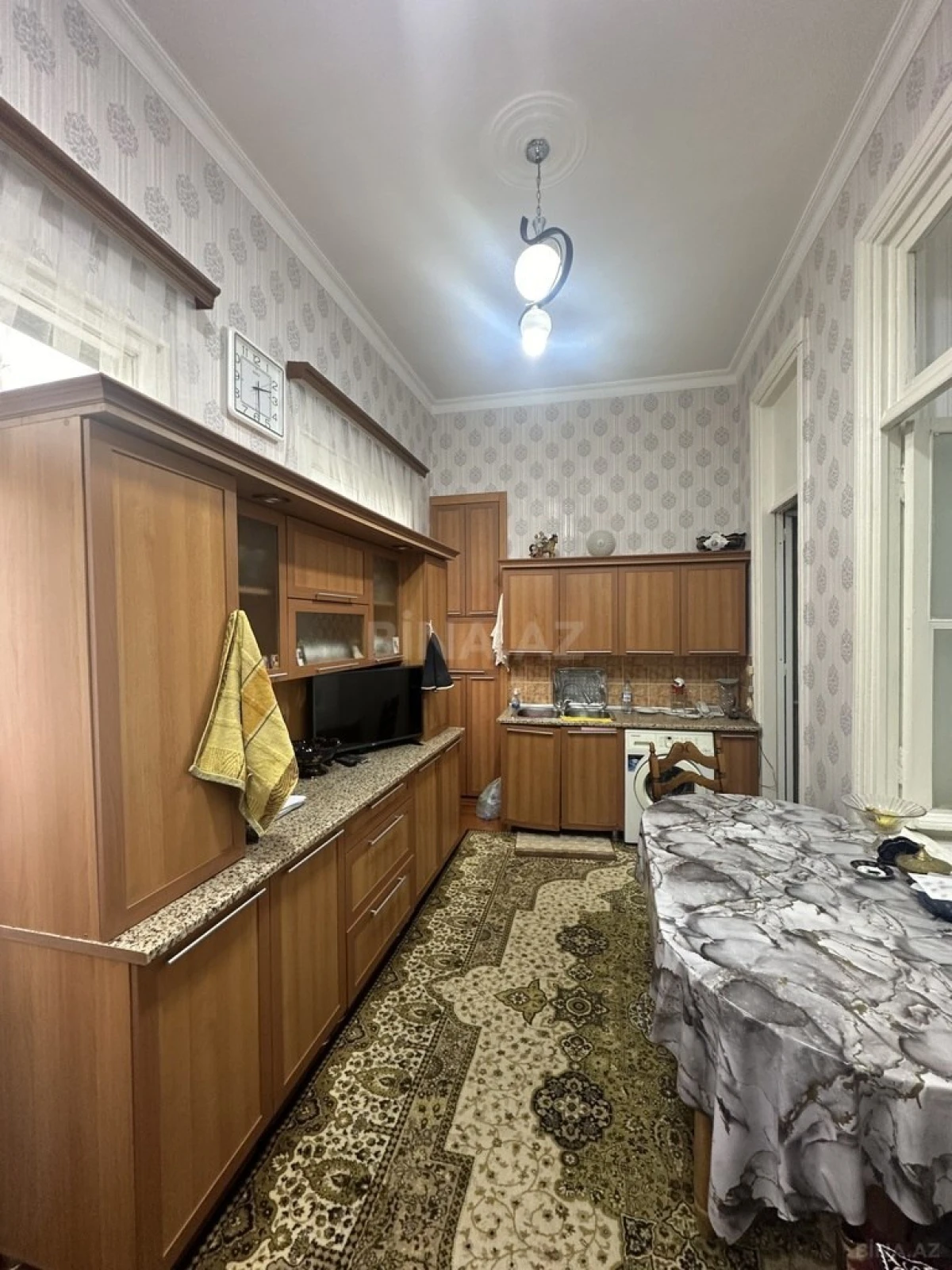 Satılır 5 otaqlı mənzil 216 m²