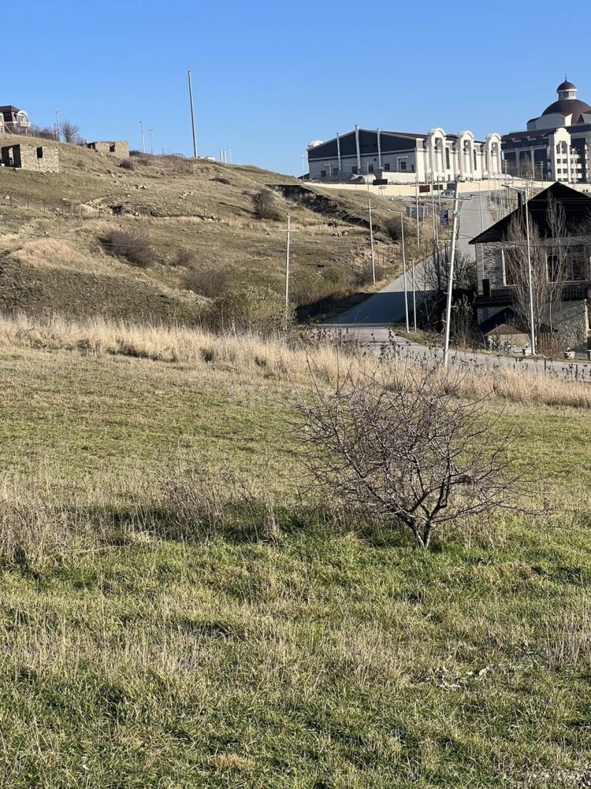 Satılır torpaq sahəsi 200 m²