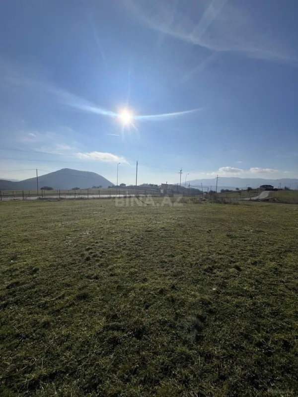 Satılır torpaq sahəsi 200 m²