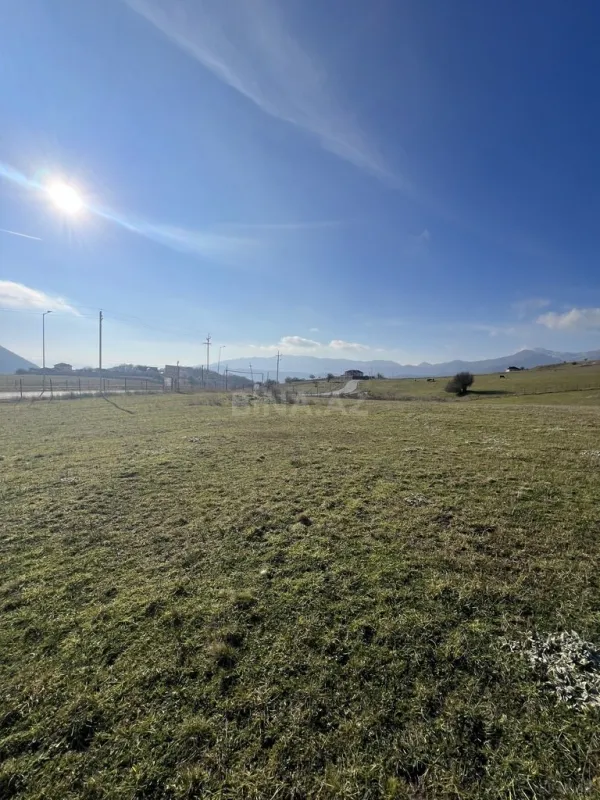 Satılır torpaq sahəsi 200 m²