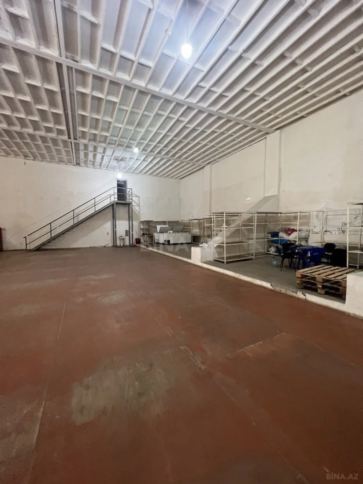 Satılır obyekt 600 m²