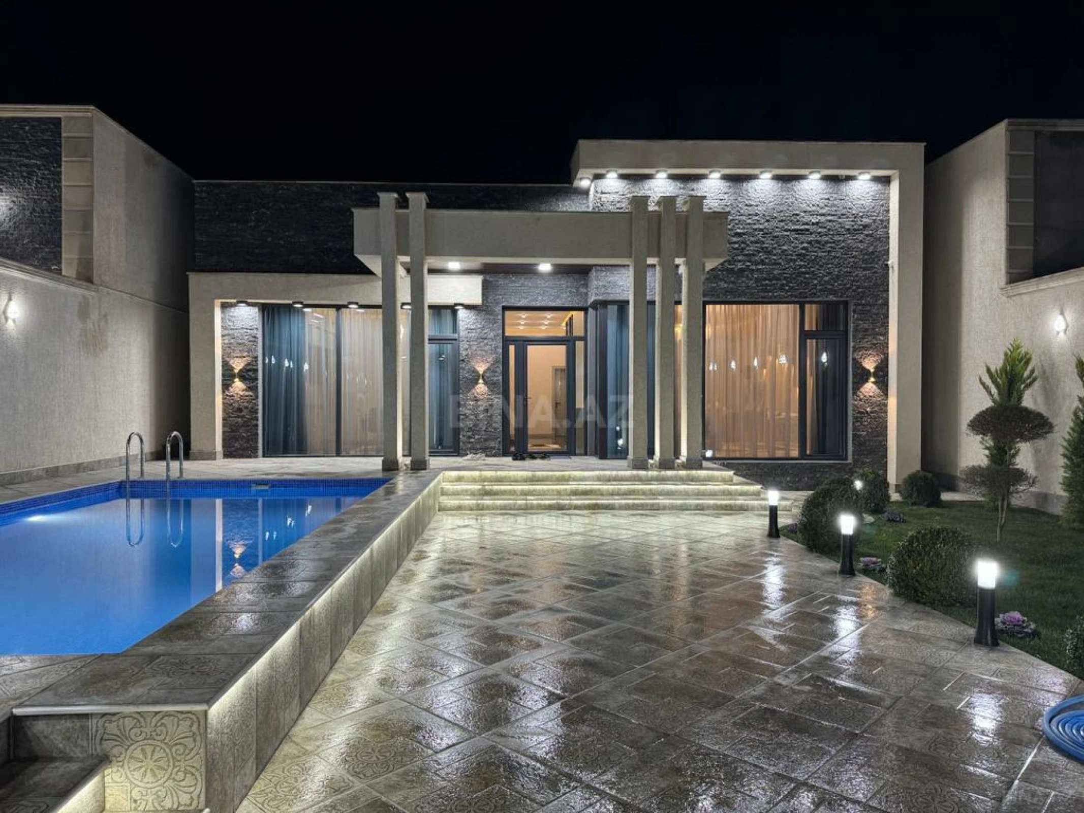 Satılır 4 otaqlı həyət evi 180 m²