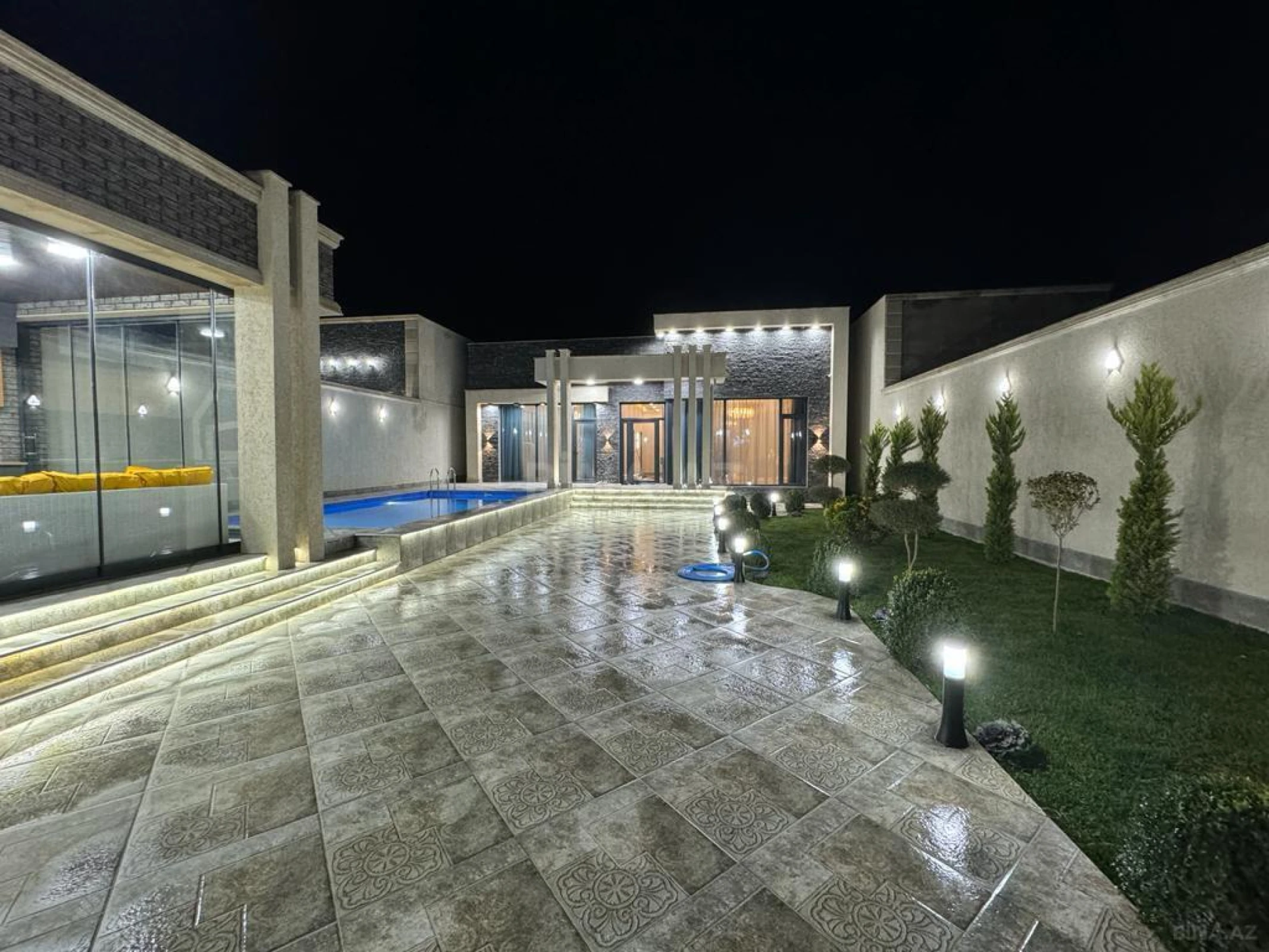 Satılır 4 otaqlı həyət evi 180 m²