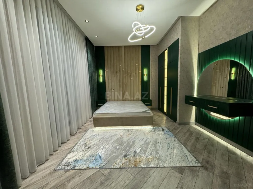 Satılır 4 otaqlı həyət evi 180 m²