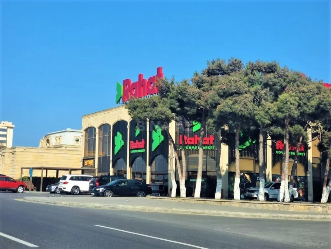 Satılır 6 otaqlı həyət evi 600 m²