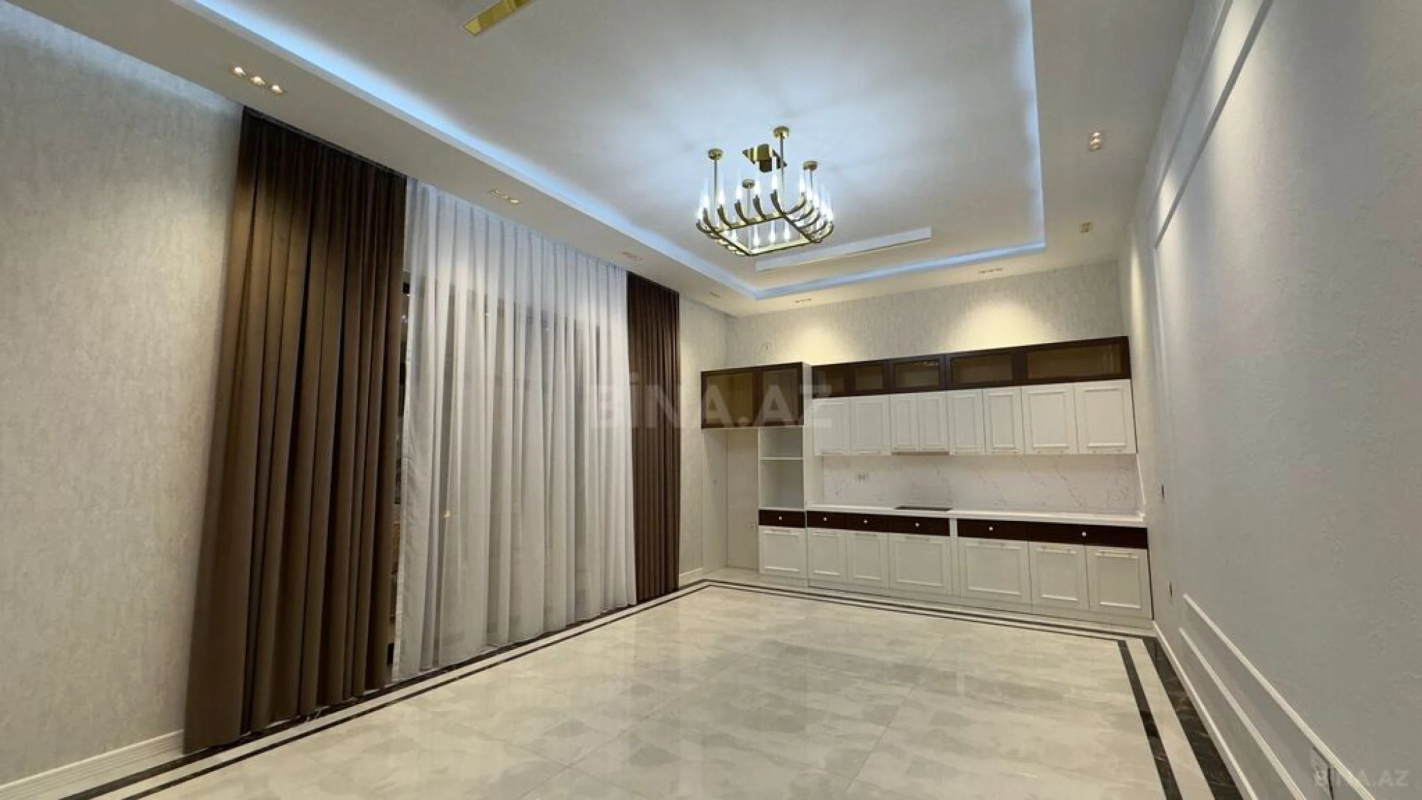 Satılır 5 otaqlı həyət evi 250 m²