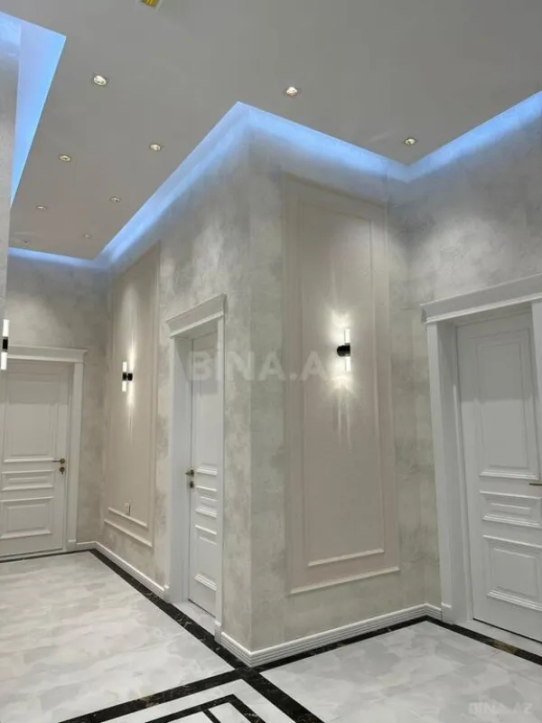 Satılır 5 otaqlı həyət evi 250 m²