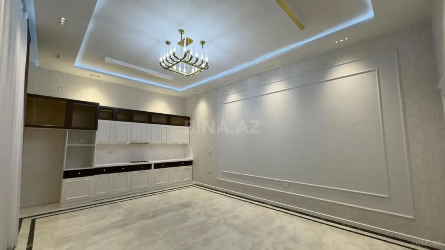 Satılır 5 otaqlı həyət evi 250 m²