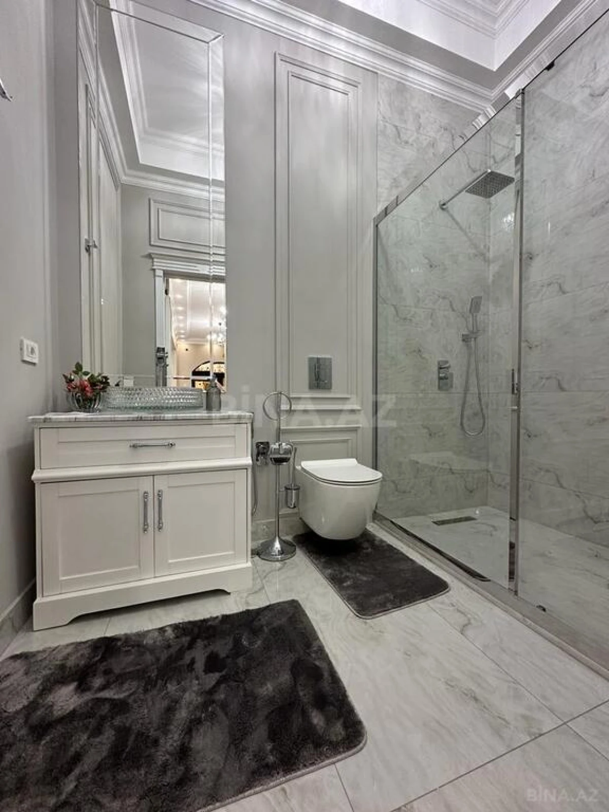 Satılır 5 otaqlı həyət evi 230 m²