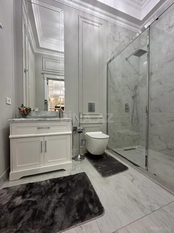 Satılır 5 otaqlı həyət evi 230 m²