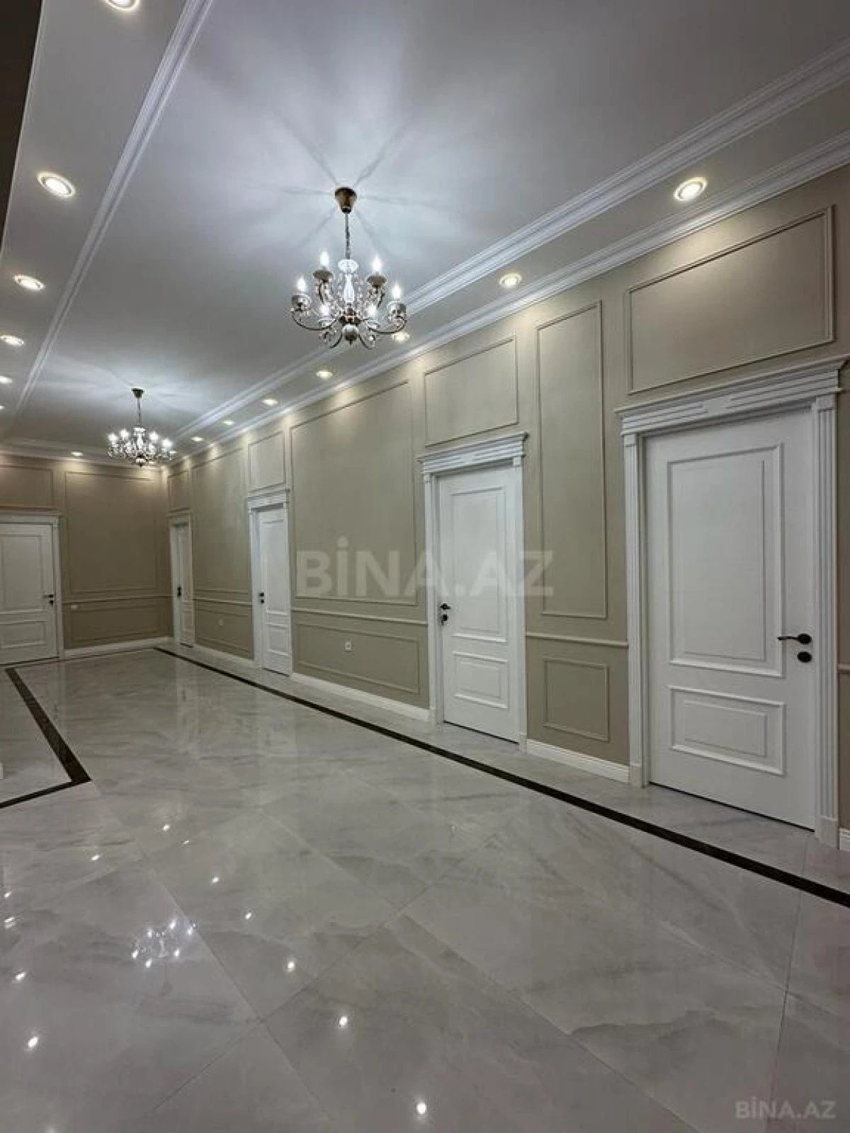 Satılır 5 otaqlı həyət evi 230 m²