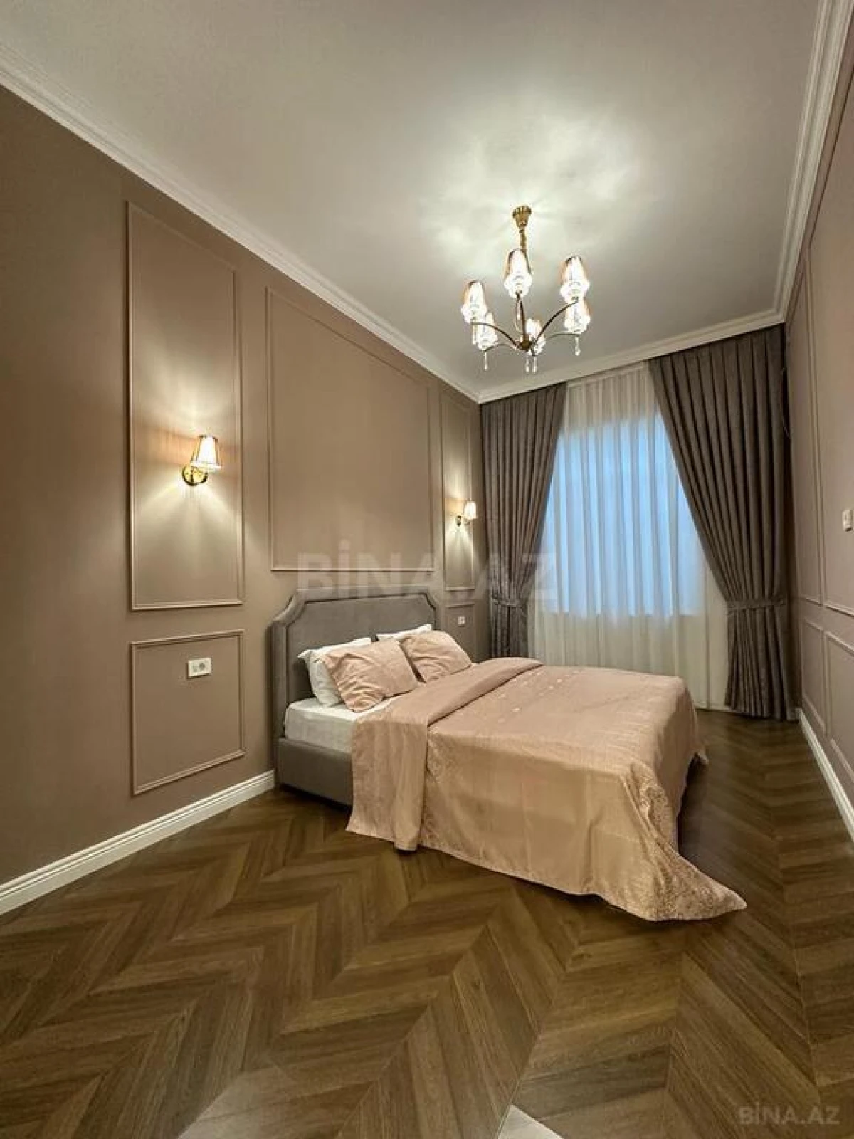 Satılır 5 otaqlı həyət evi 230 m²