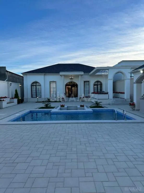Satılır 5 otaqlı həyət evi 230 m²