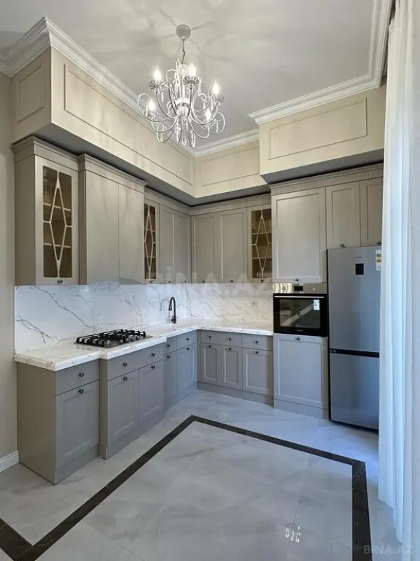 Satılır 5 otaqlı həyət evi 230 m²