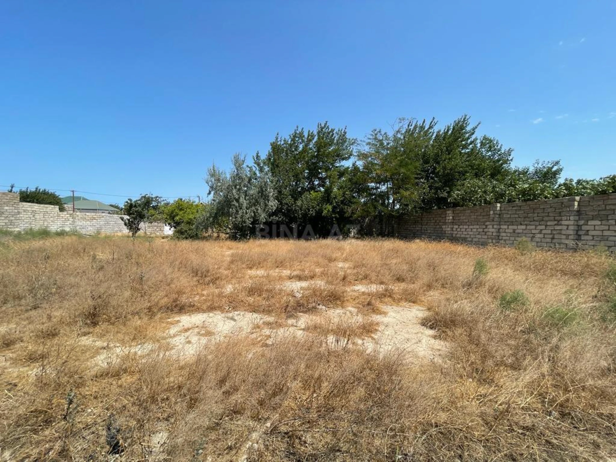 Satılır torpaq sahəsi 10 m²