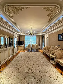 Satılır 3 otaqlı mənzil 140 m² — Bakı, İnşaatçılar 3 otaq 140.00 m²