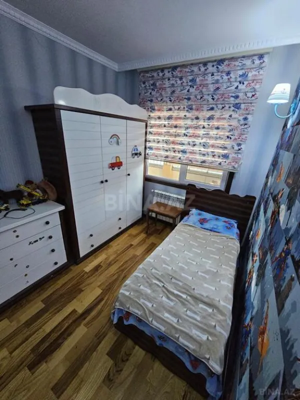 Satılır 7 otaqlı həyət evi 272 m²