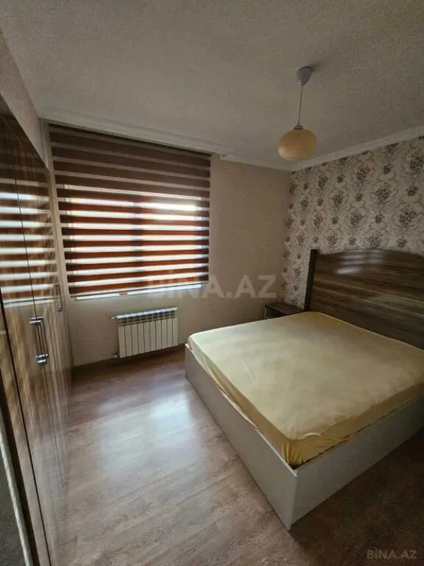 Satılır 7 otaqlı həyət evi 272 m²