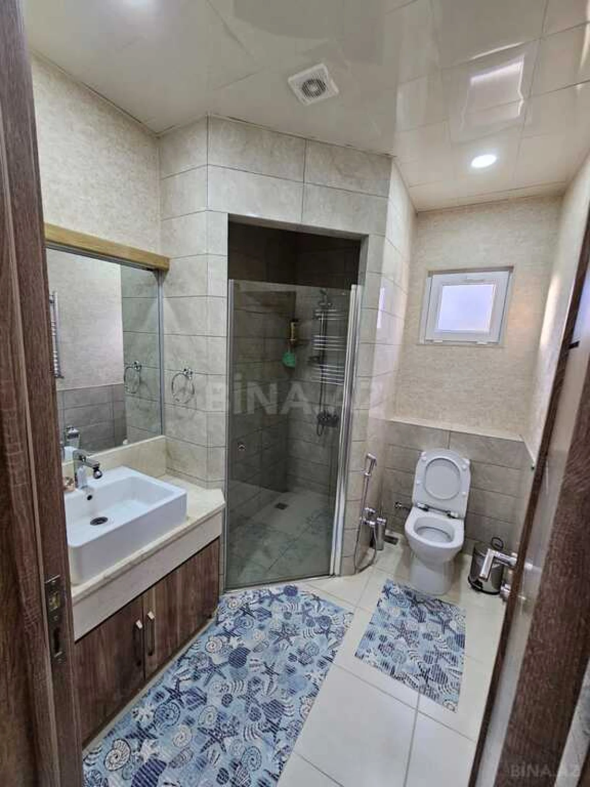 Satılır 7 otaqlı həyət evi 272 m²