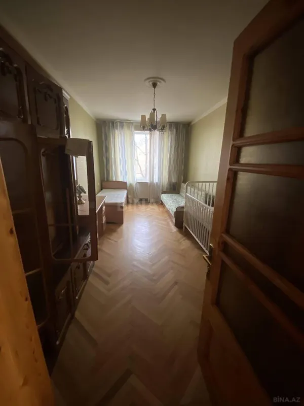 Satılır 5 otaqlı həyət evi 270 m²