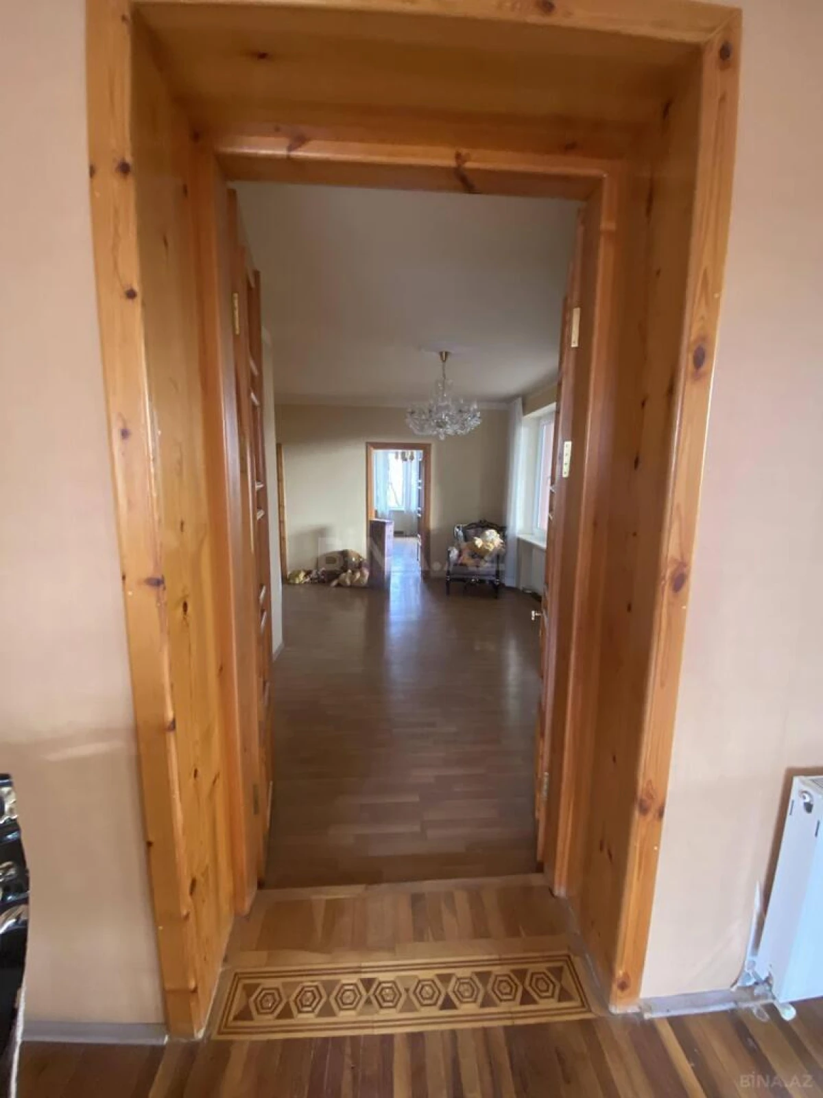 Satılır 5 otaqlı həyət evi 270 m²