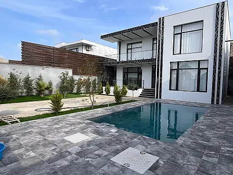 Kirayə verilir 5 otaqlı həyət evi 320 m²