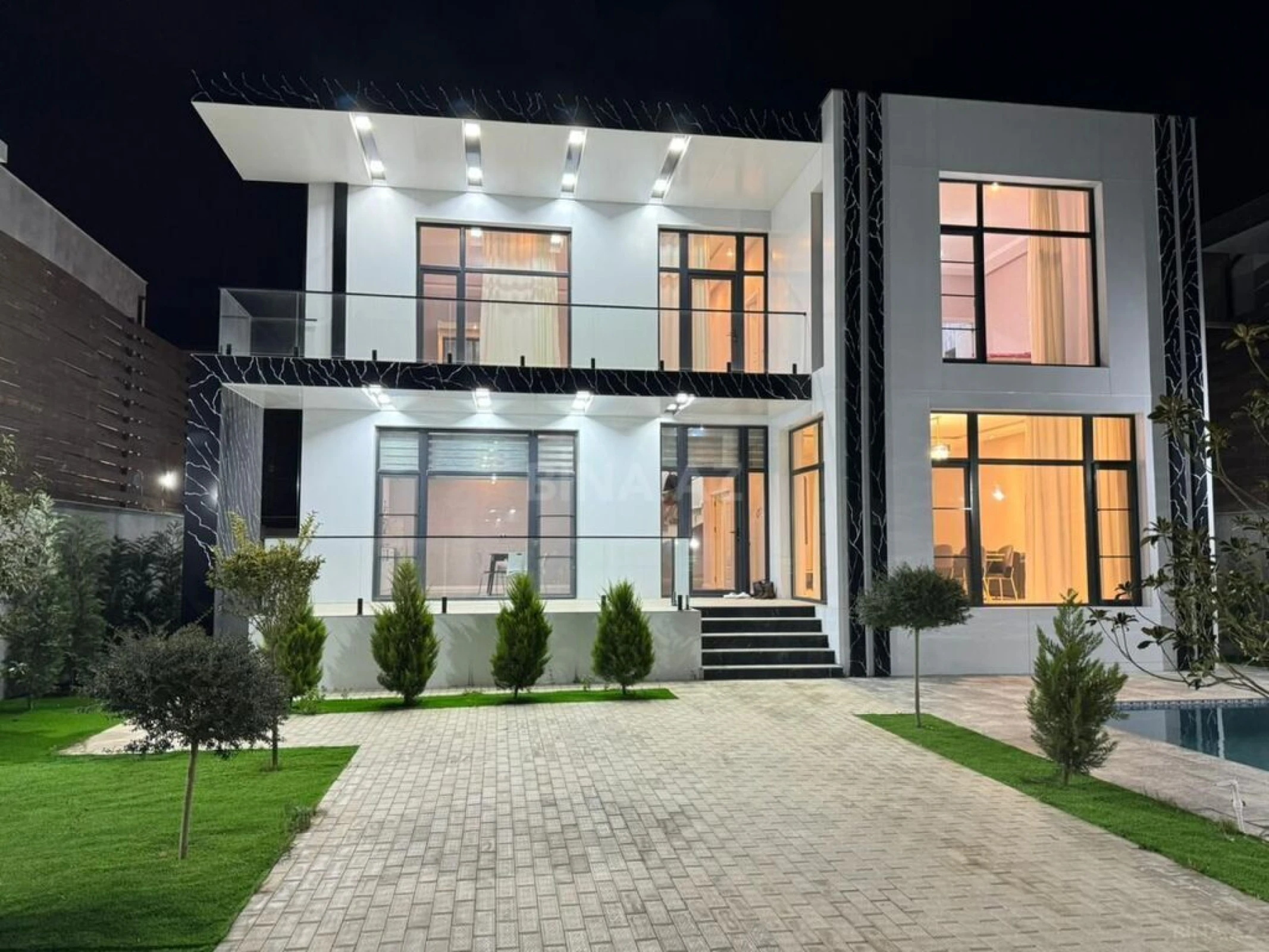 Kirayə verilir 5 otaqlı həyət evi 320 m²