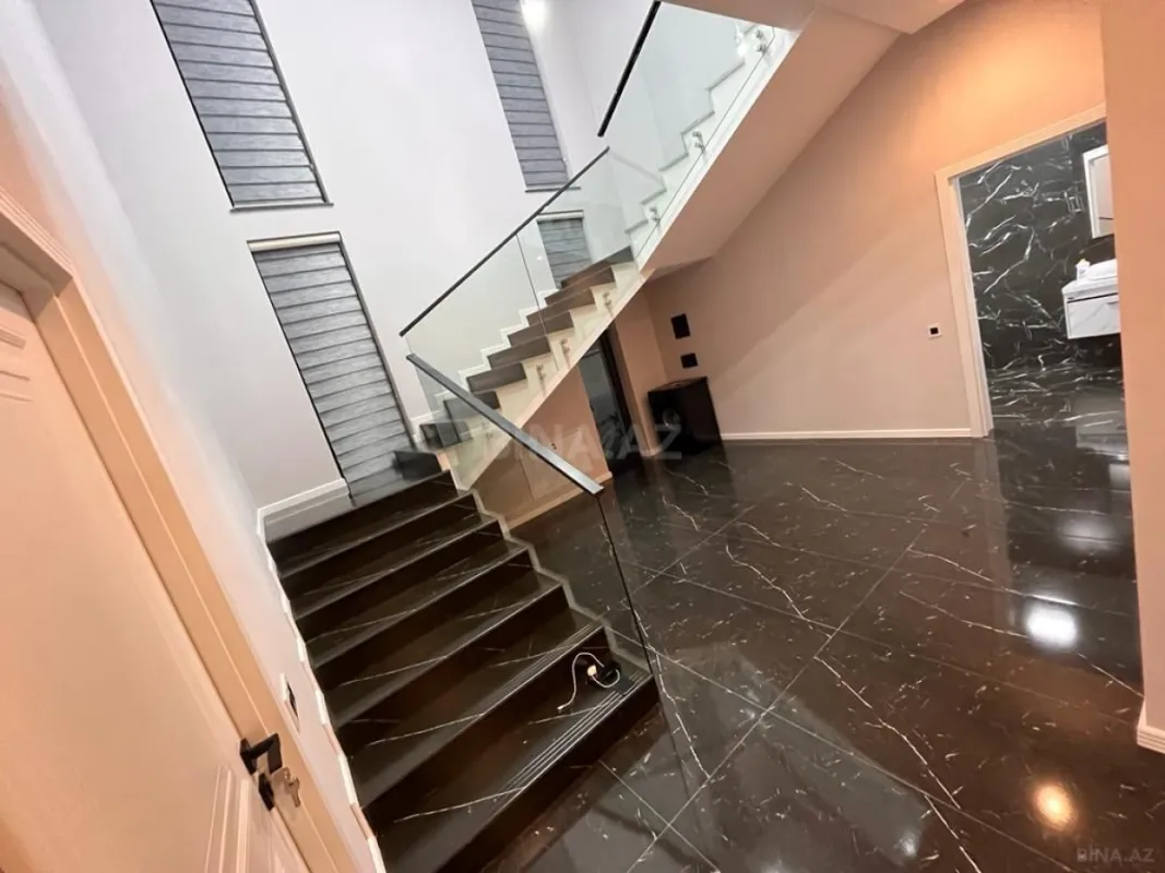 Kirayə verilir 5 otaqlı həyət evi 320 m²