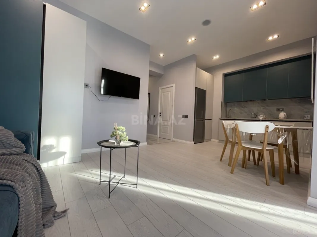 Kirayə verilir 2 otaqlı mənzil 60 m²