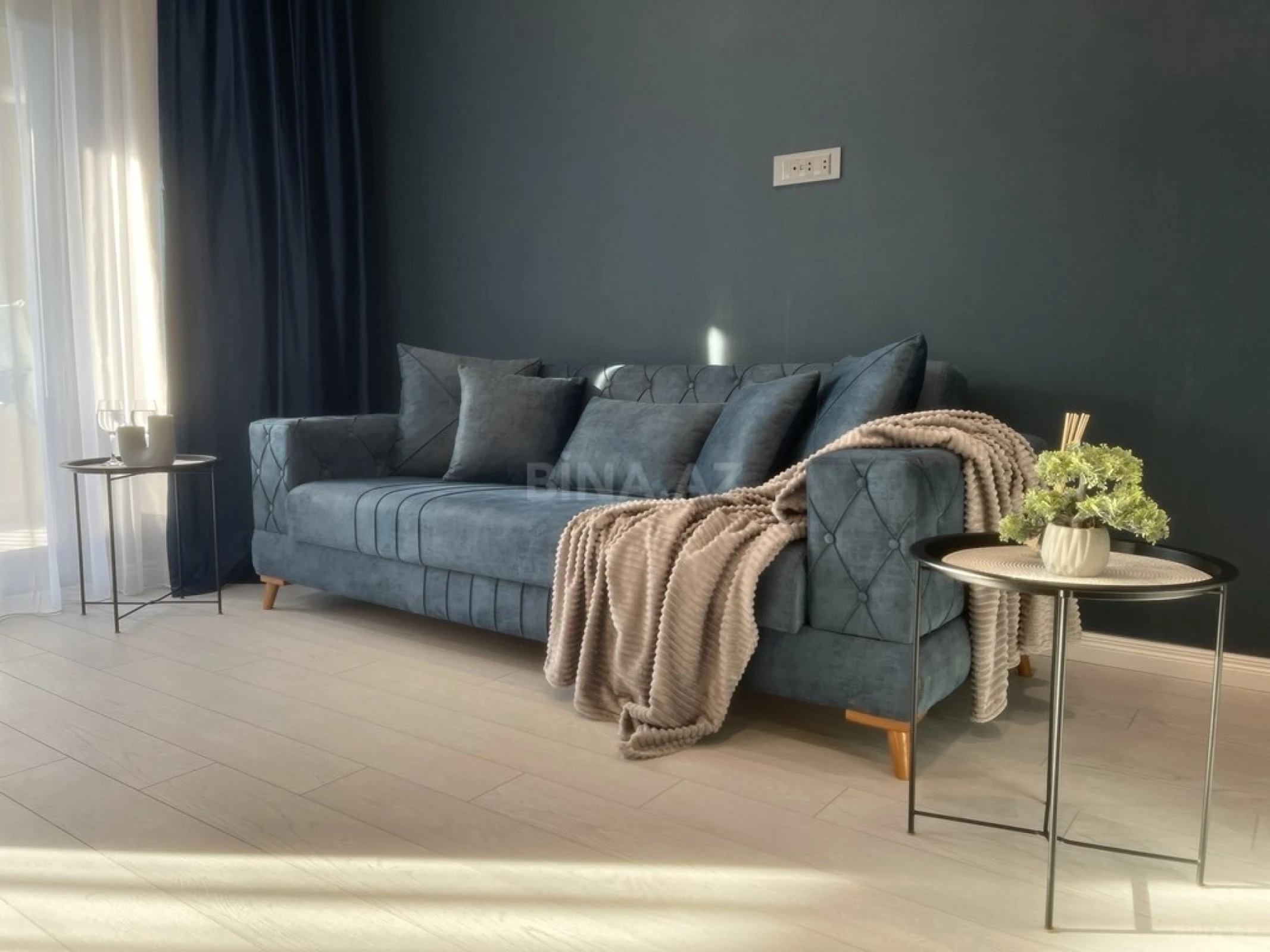 Kirayə verilir 2 otaqlı mənzil 60 m²
