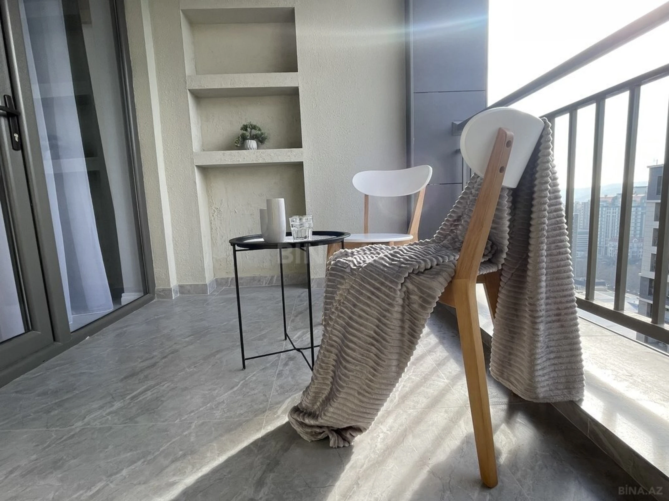Kirayə verilir 2 otaqlı mənzil 60 m²