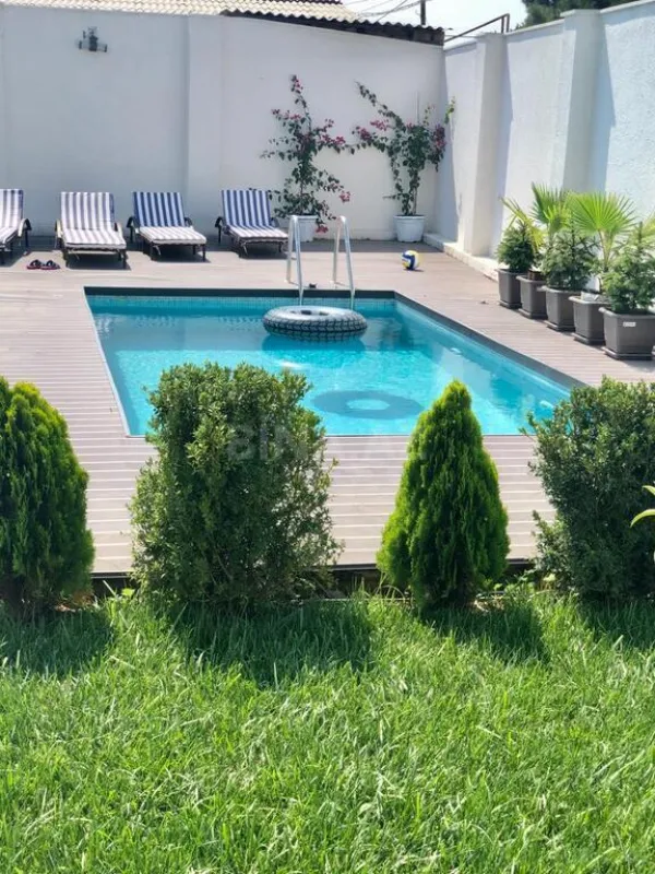 Kirayə verilir 5 otaqlı həyət evi 250 m²