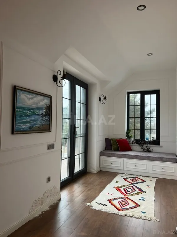 Kirayə verilir 5 otaqlı həyət evi 250 m²