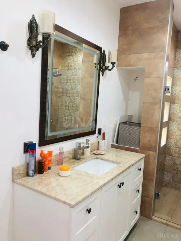 Kirayə verilir 5 otaqlı həyət evi 250 m²