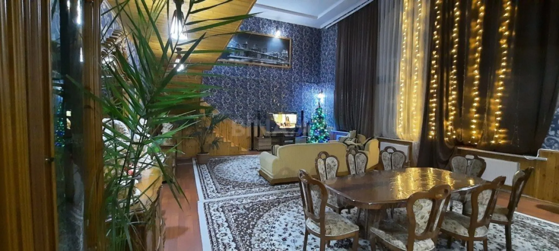 Kirayə verilir 8 otaqlı həyət evi 420 m²