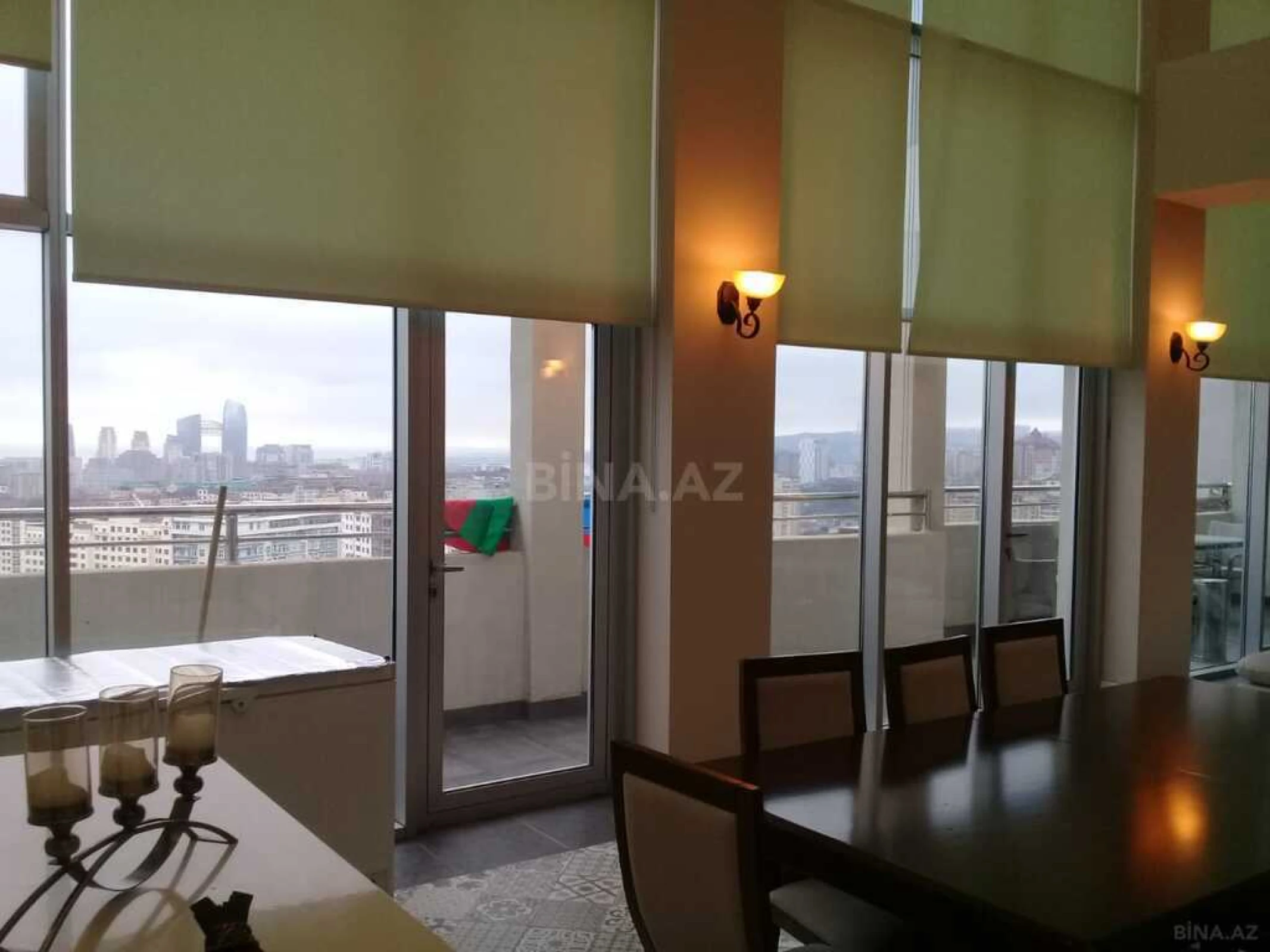 Kirayə verilir 7 otaqlı mənzil 700 m²