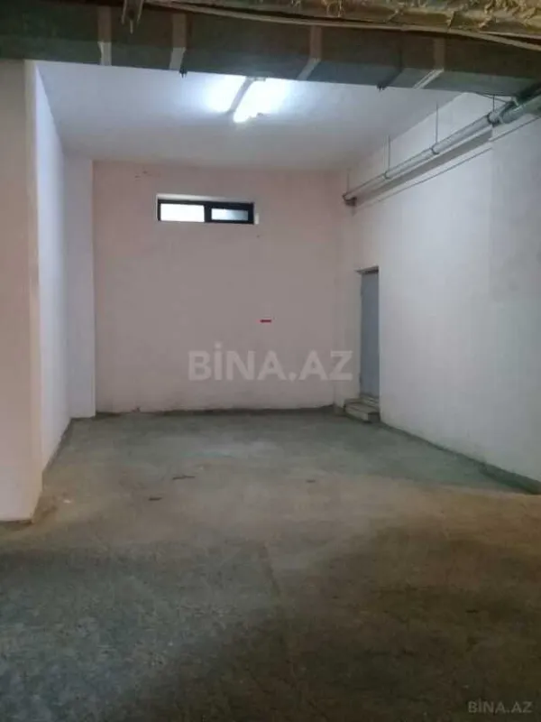 Kirayə verilir 7 otaqlı mənzil 700 m²